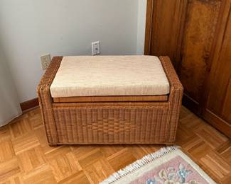Wicker chest w/seat cushion