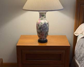 Pair of matching oak nightstands (1 of 2)