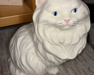 Retro Ceramic Cat