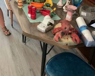 MCM Table and 4 chairs