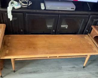 Lane Acclaim Coffee Table “as is”