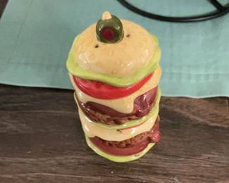 Ceramic Stacked Burger Shaker