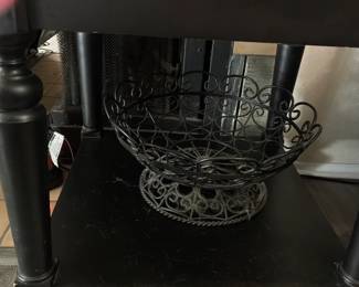 black metal wire decorative bowl