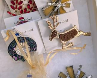 Holiday Pins