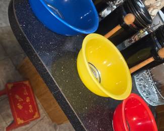 Vintage Pyrex Nesting Bowls