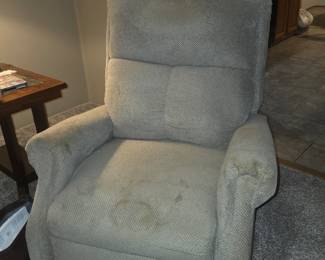Power Recliner (2 available)