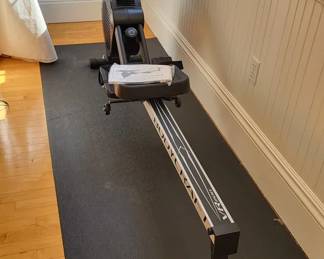 Lot 5: Rowing Maching: Bodycraft