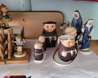 Lot 40: Hummel, Normal Rockewell, Goebel Figurines