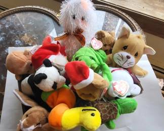 Lot 28: Beanie Baby Lot