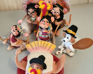 Lot 71: Annalee Thanksgiving-Themed Figurines