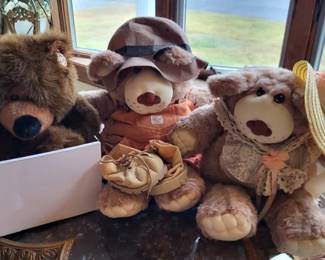 Lot 150: Plush Bears- "Furskin" & Collectors Choice