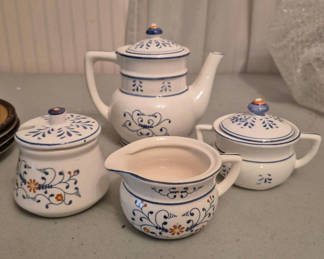 Lot 202: Royal Sealy "Heritage" Pattern Tea Set