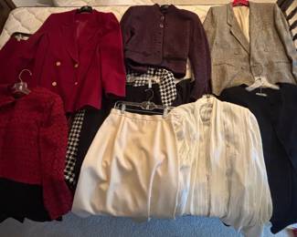 Womens Doncaster Suits