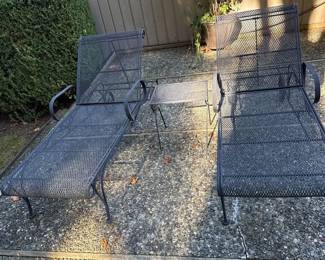 Wrought Iron Chaise Lounge Chairs With Side Table