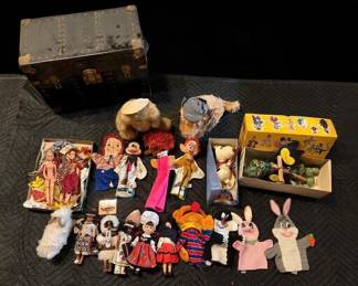 Vintage Puppet Doll Lot Pelham Dragon Antique Steamer Trunk Benji Plush