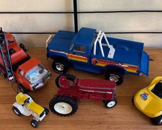 Vintage Metal Nylint Rhino Pickup Tonka Crane Dune Buggy And Tractors