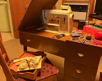 Singer Sewing Machine