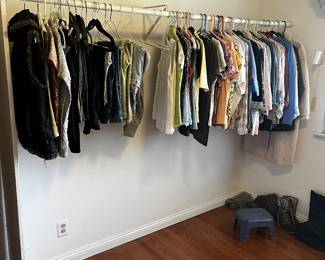 Lots of women and men’s clothing. Very nice and casual clothes. Great condition. 