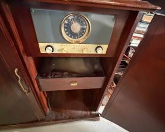 Symphony Hall stereo and cabinet