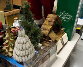 Some more of the Christmas items.