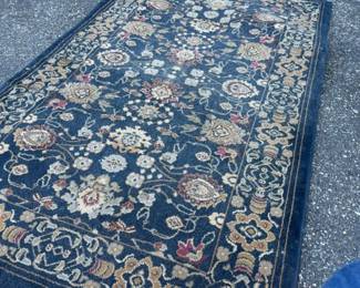 Contemporary blue area rug- approximately 3' by 5'