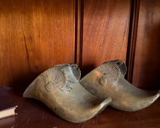 Pair of Antique-Style Cast Brass Equestrian Stirrups with Fan Motifs
