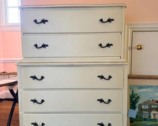Vintage French Provincial five-drawer highboy dresser, also called a chest-on-chest or tall chest of drawers