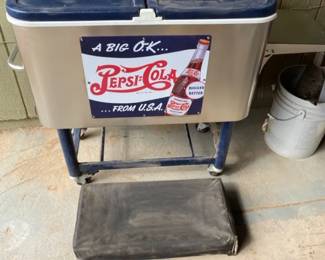 Pepsi Cola Cooler on Wheels