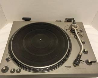 Technics Panasonic Turntable