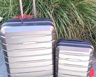 SAMSONITE LUGGAGE 4 WHEELS
