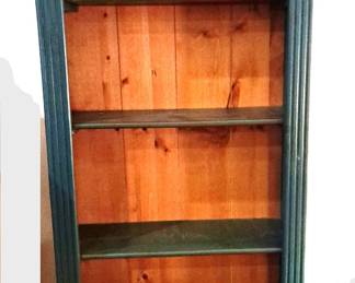 FARMHOUSE DARK GREEN SHELF 