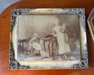 Antique Portray