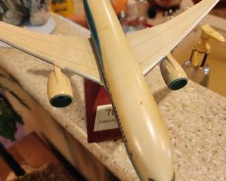 787