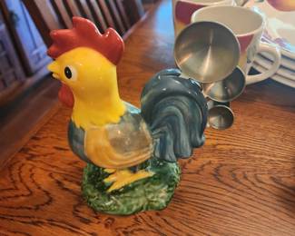 Vintage rooster measuring spoons