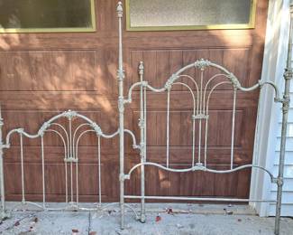 ORNATE METAL HEADBOARD & FOOT BOARD 