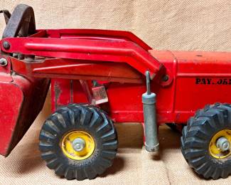 RED METAL TOY HOUGH PAYLOADER TRUCK