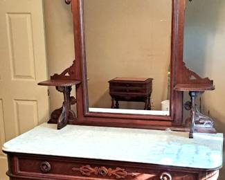 ANTIQUE VICTORIAN MARBLE TOP DRESSER W DRAWERS