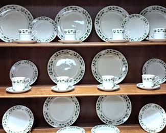 JAPAN CHRISTMAS DISHES 