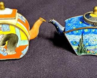 TOULOUSE ENAMEL NUMBERED TEAPOT & KELVIN CHEN