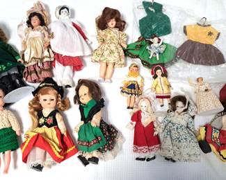 ASSORTED DOLLS LOT