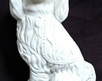 15" TALL STAFFORDSHIRE SPANIEL DOG FIGURINE