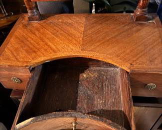 Table top Vintage Vanity with Mirro