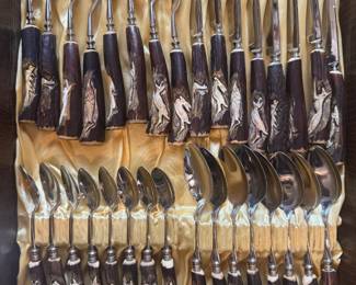 Mint condition - Klaus Tragbar Cutlery - Never used. Lizard skin case 