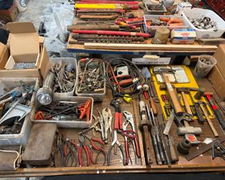 So many tools!!- Make me an offer!!