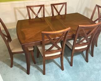 Legacy Classic Dining Table Set