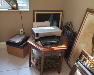 Heron lamp, end table, there are two with matching coffee table!