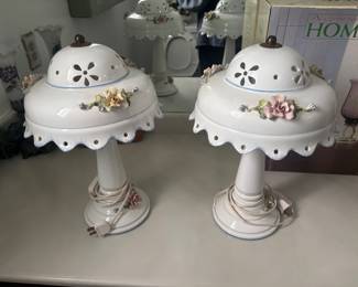 Pair vintage Capodimonte Italian lamps
