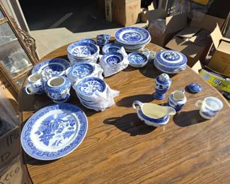 Blue Willow China Collection  Plates, Bowls  Serving Pieces