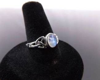 .925 Sterling Silver Moonstone Cabochon Ring Size 8
