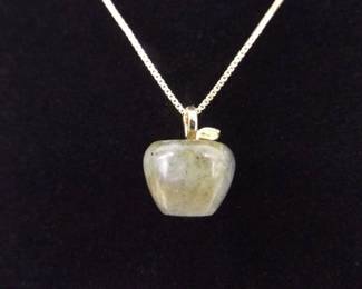 .925 Sterling Silver Vermeil Carved Labradorite Teachers Apple Pendant Necklace